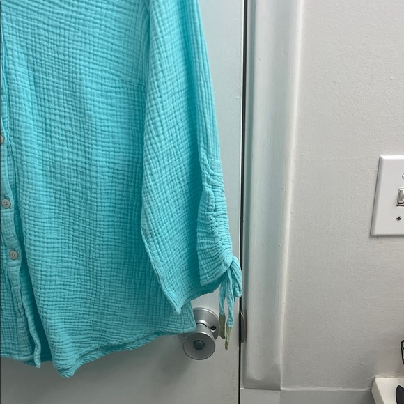 Foxcroft Turquoise Button-Down Women's Shirt - Picture 3 of 4